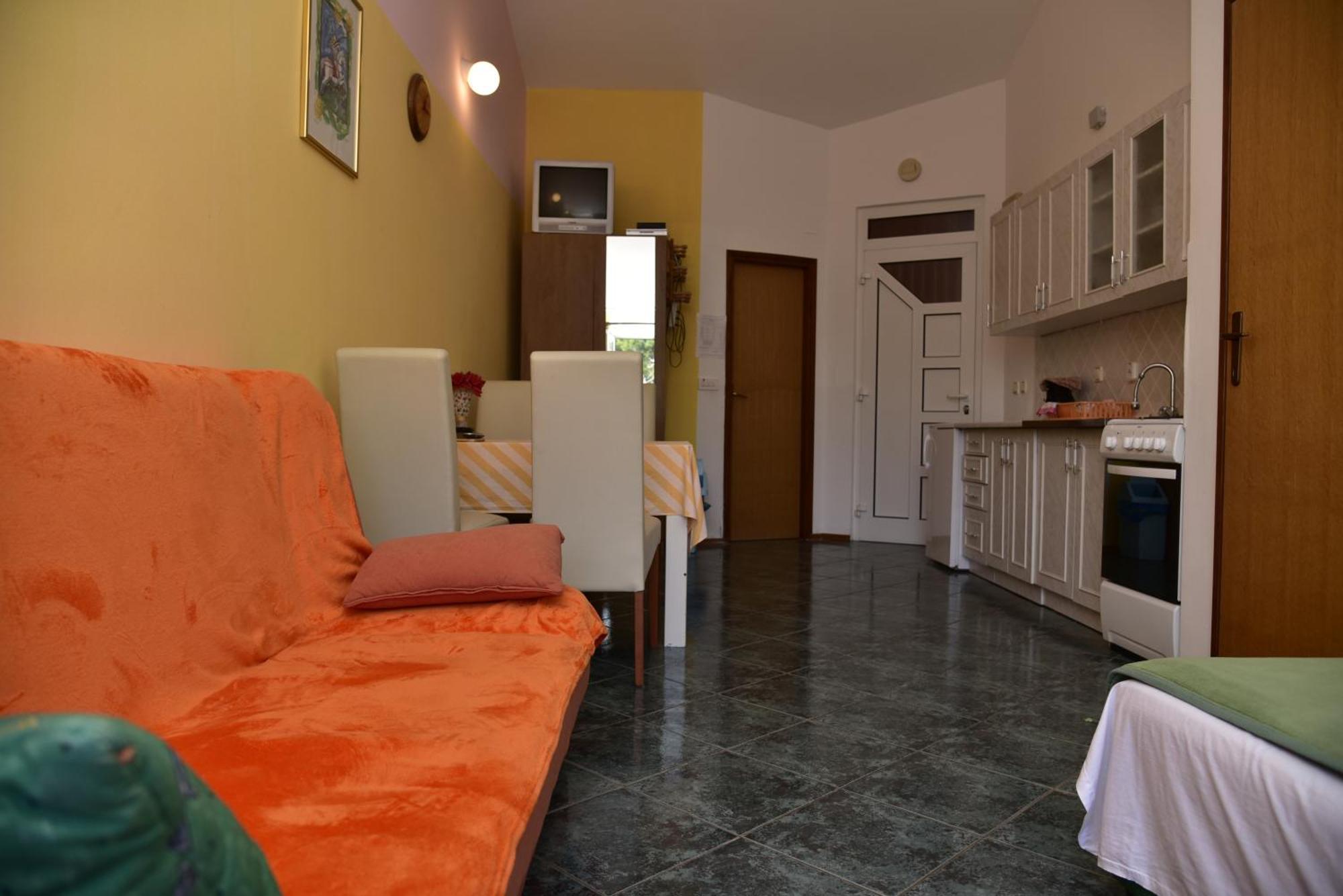 Apartments Ivka Малинска Екстериор снимка