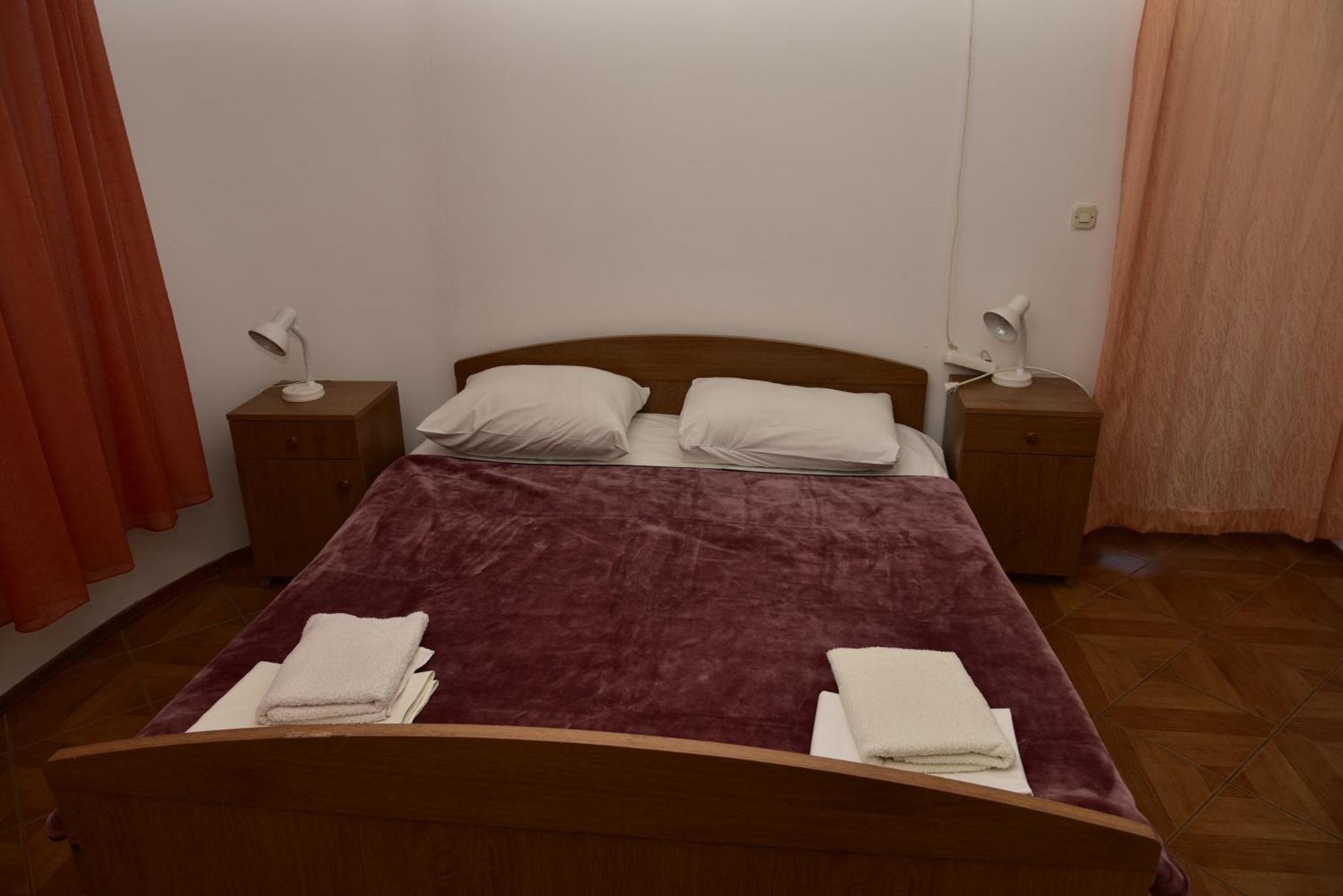 Apartments Ivka Малинска Екстериор снимка