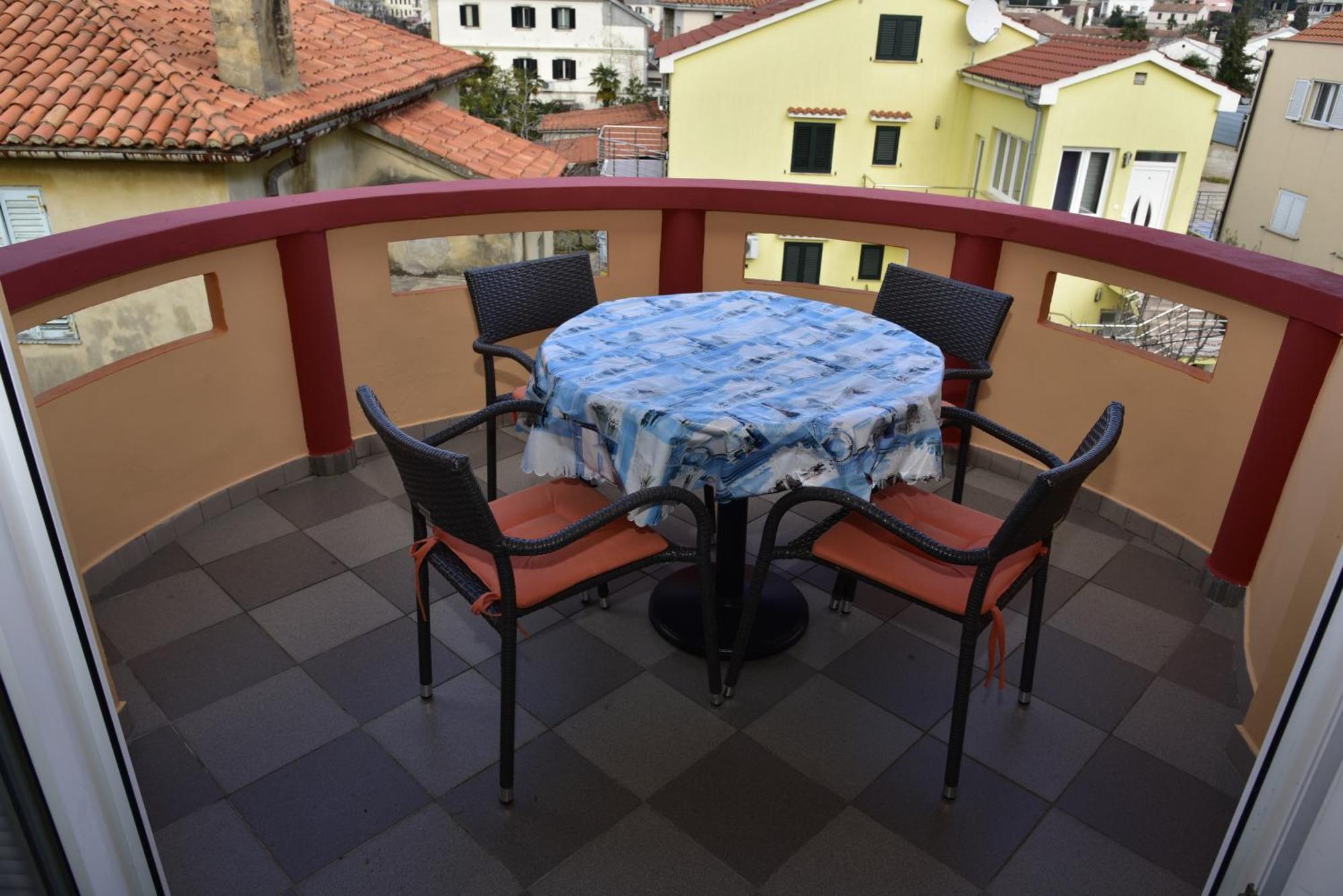 Apartments Ivka Малинска Екстериор снимка
