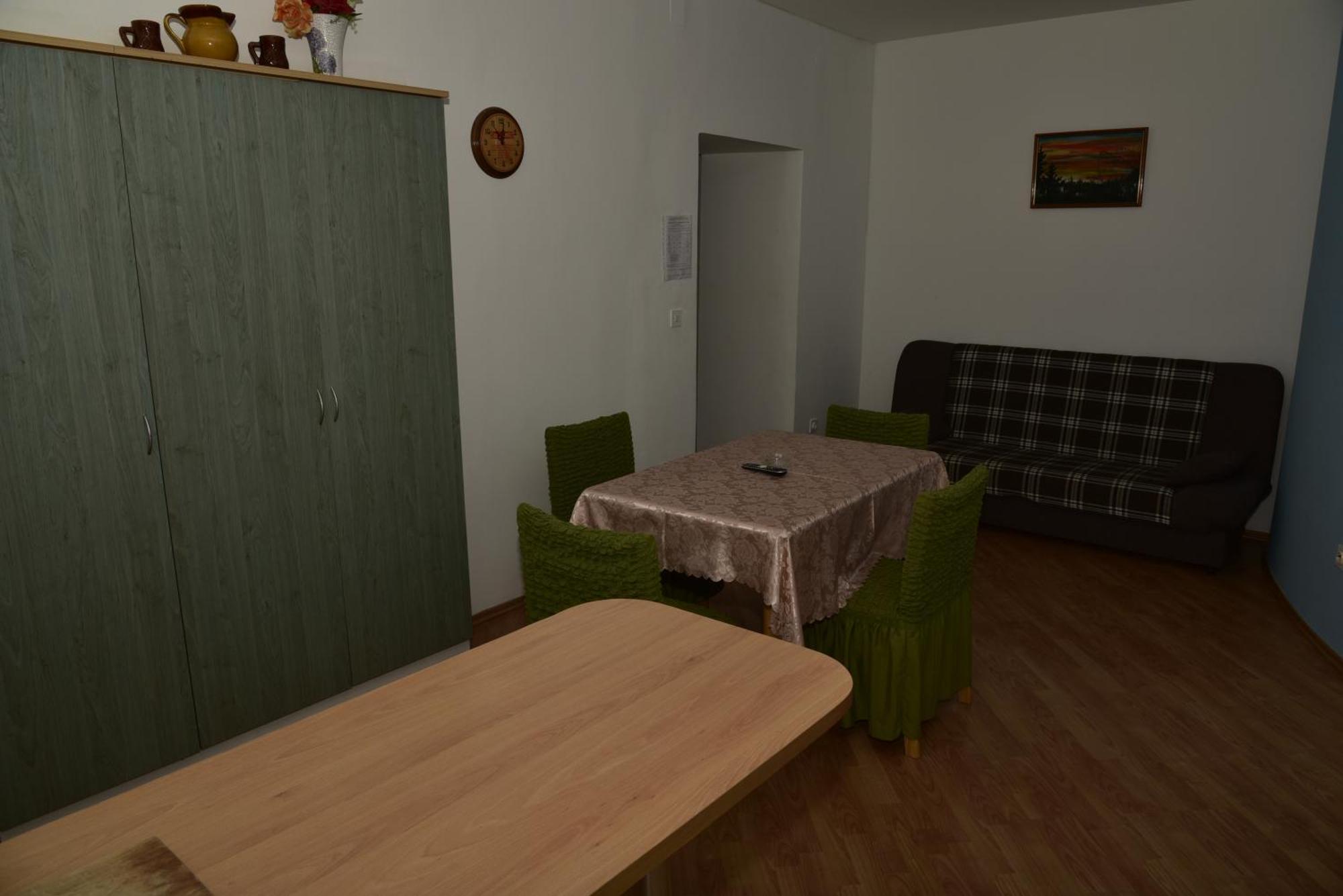 Apartments Ivka Малинска Екстериор снимка
