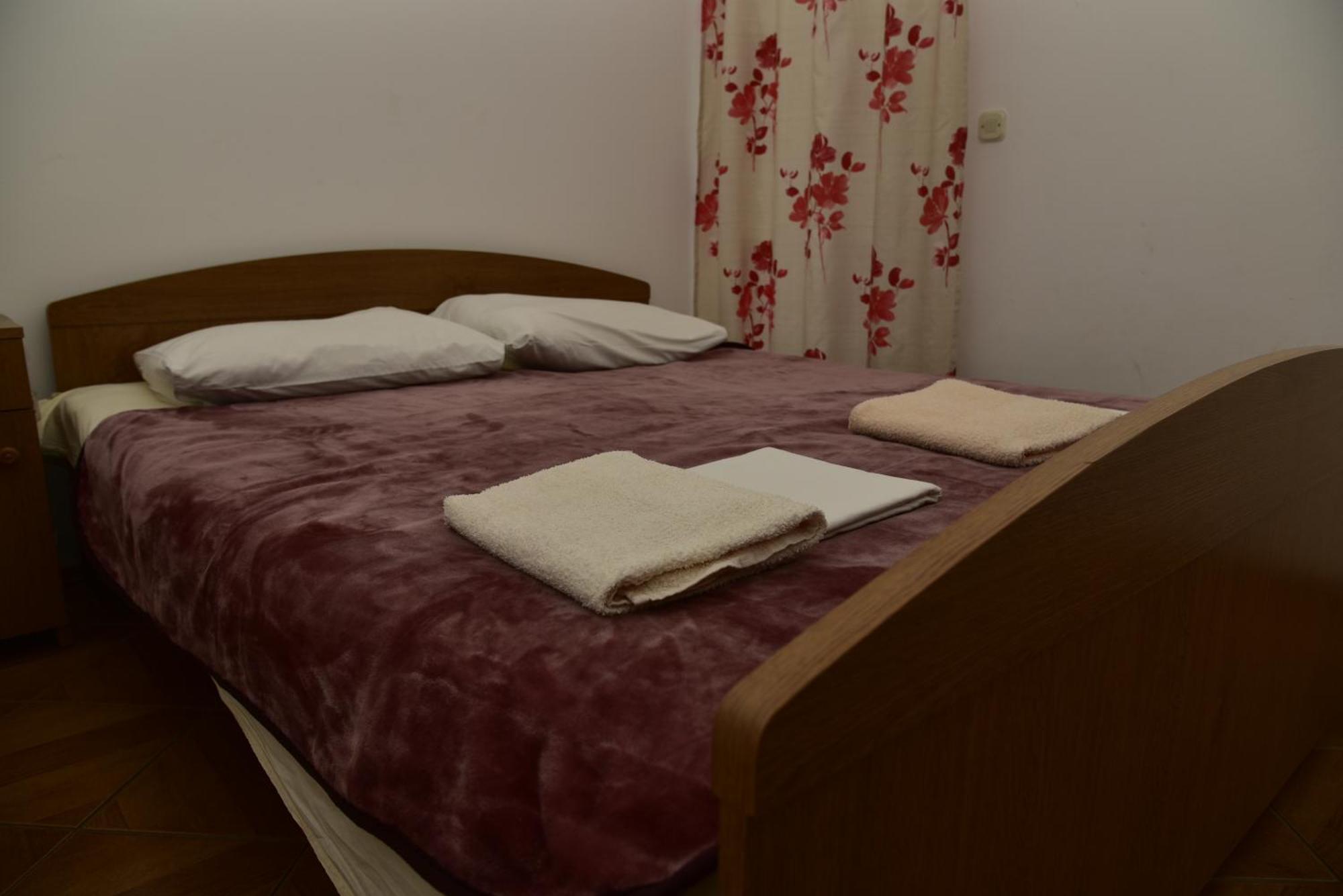 Apartments Ivka Малинска Екстериор снимка