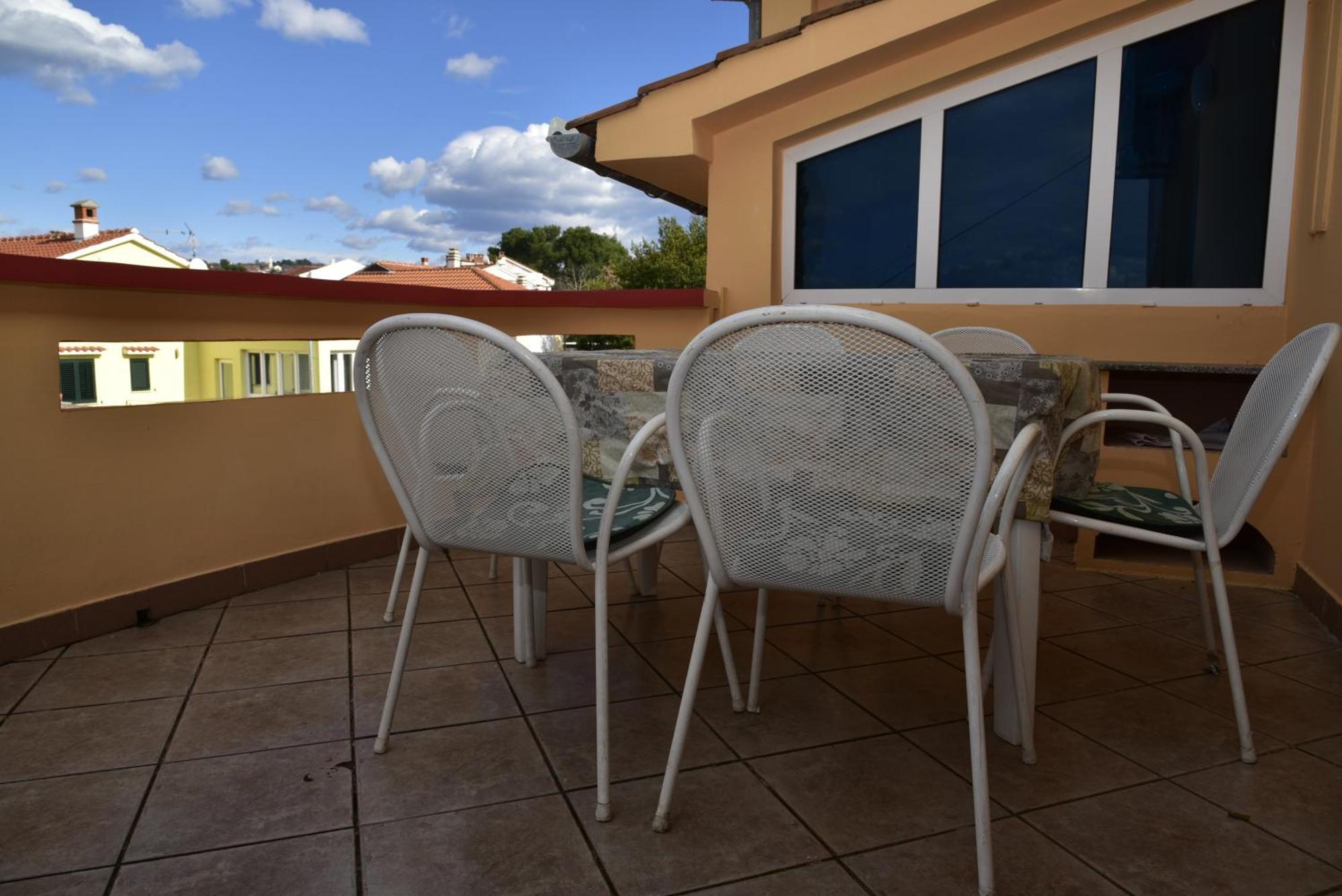 Apartments Ivka Малинска Екстериор снимка