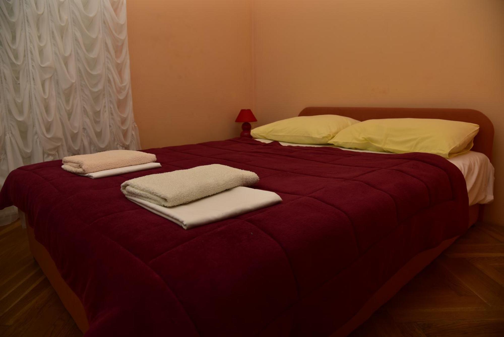 Apartments Ivka Малинска Екстериор снимка