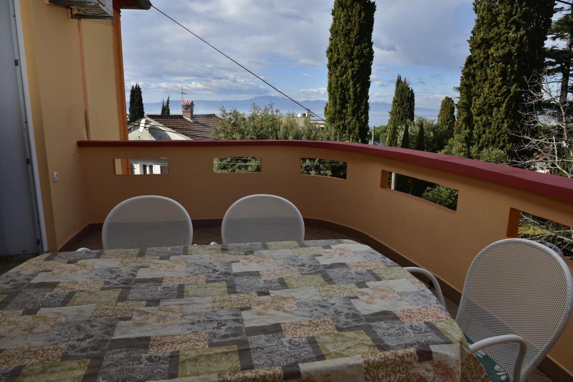 Apartments Ivka Малинска Екстериор снимка